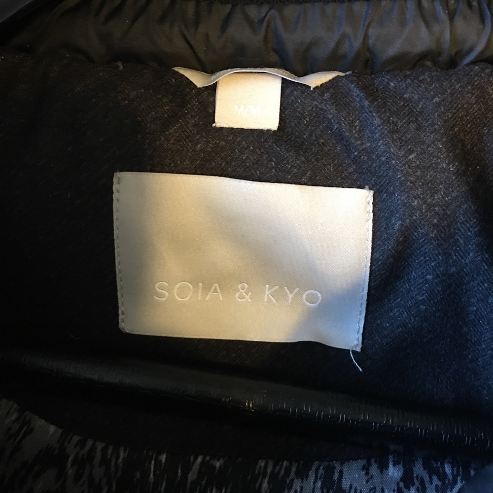 Winter coat - Picture 5 of 5